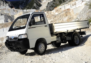 Piaggio: prosegue crescita veicoli commerciali