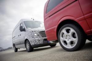 MbvanBlindSpotAssist_2