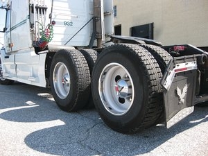 Pneumatici: risparmi fino a 2100 euro l’anno