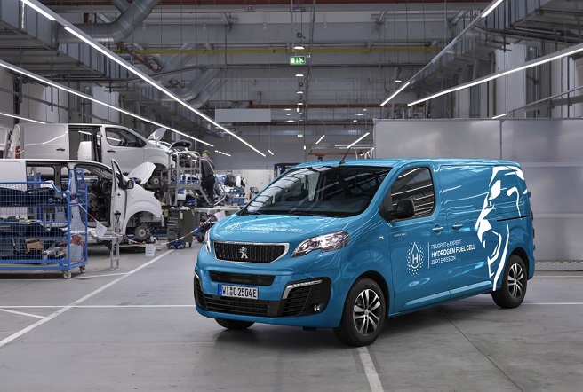 Ottobre da record per Peugeot, leader nei van elettrici