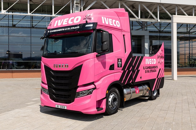 IVECO e IVECO BUS Fornitori Ufficiali del 105esimo Giro d’Italia e del Giro-E