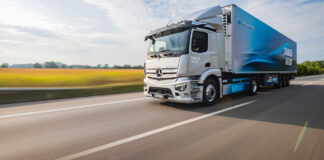 Daimler Truck, ecco l’eActros trattore da 220 km