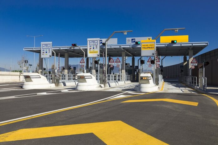 Autostrade, i vantaggi del telepedaggio