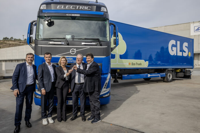 GLS Italia sceglie Volvo Trucks per il suo primo veicolo elettrico pesante