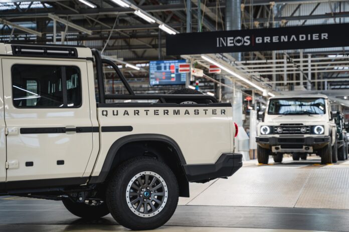 INEOS Double Cab Pick-Up Grenadier Quartermaster esce dalla fabbrica