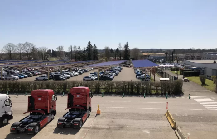 Lo stabilimento Renault Trucks di Bourg en Bresse installa 17 ettari di pensiline fotovoltaiche