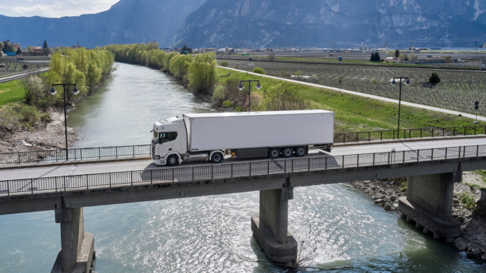 Scania introduce i nuovi motori 13 litri a biometano