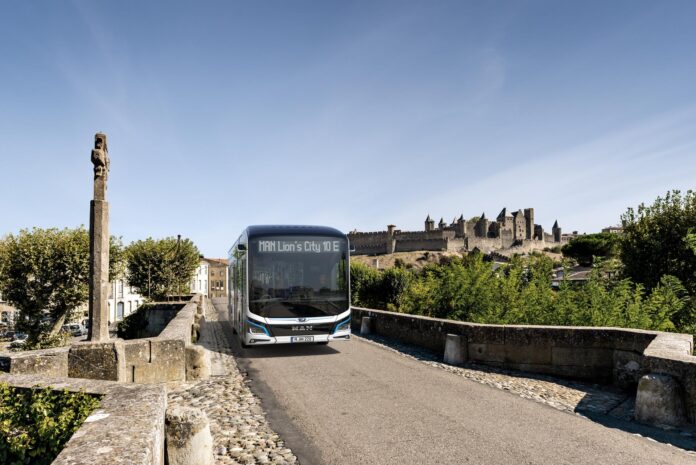 L’attrazione per i bus elettrici cresce, i numeri di MAN : oltre 140 nel 2023