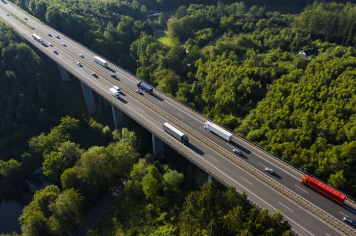 La decarbonizzazione dei trasporti è una leva per la competitività industriale