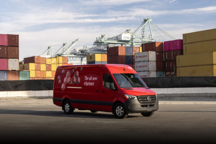 Il nuovo Mercedes-Benz eSprinter scende in strada