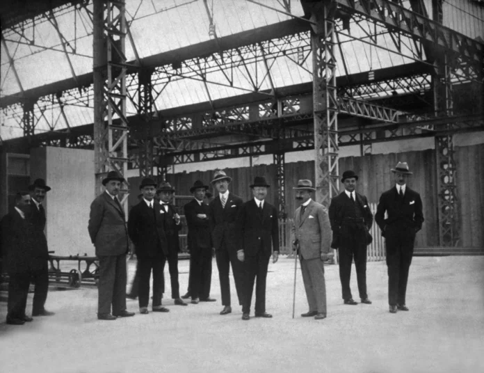 “Italiani da 100 anni”: il secolare legame tra Citroën e l’Italia