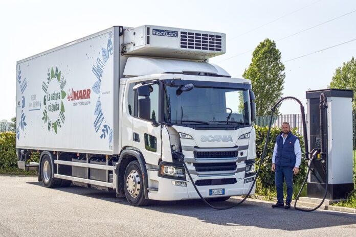 Primo trasporto 100% elettrico in Lombardia con Scania e Gruppo MARR