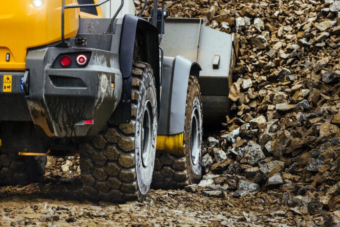 Pneumatici, MICHELIN lancia una nuova gamma pale caricatrici e dumper articolati