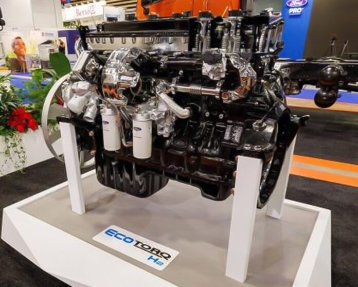 Ford Trucks presenta il nuovo motore a idrogeno multi-cilindro H2-Ecotorq