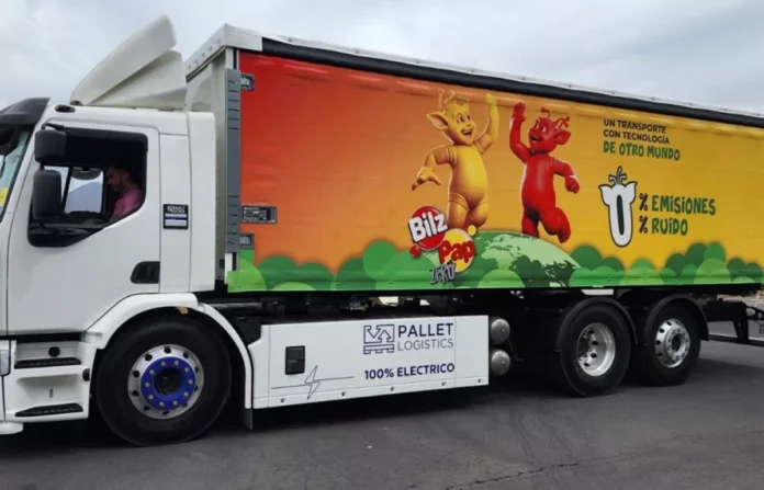 Renault Trucks consegna i primi autocarri elettrici in Cile