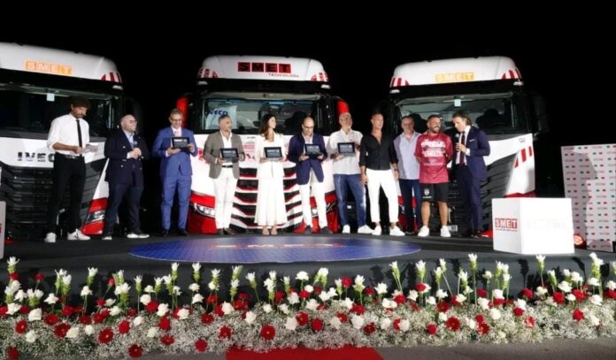 77 anni del Gruppo SMET con il nuovo IVECO S-Way da 500 cv alimentato ad HVO