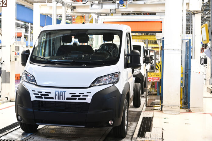 Stellantis Pro One avvia la produzione di veicoli elettrici ad Atessa