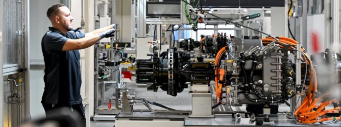 Daimler Truck avvia la produzione di componenti chiave per il Mercedes-Benz eActros 600