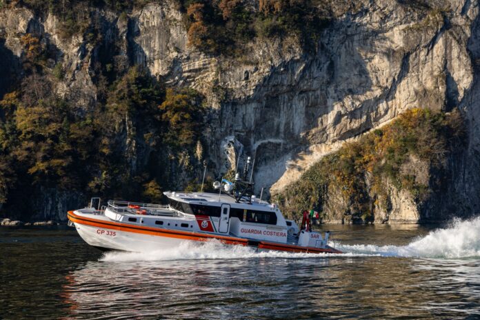 Una coppia di V8 al servizio della Guardia Costiera