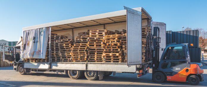 Nuovo sistema RENTRI e gestione pallet: gli aggiornamenti normativi e indicazioni per gli operatori del settore
