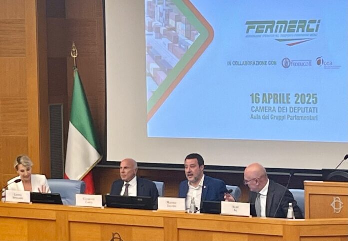 Rapporto Fermerci 2025: il trasporto ferroviario frena ancora. Così Salvini