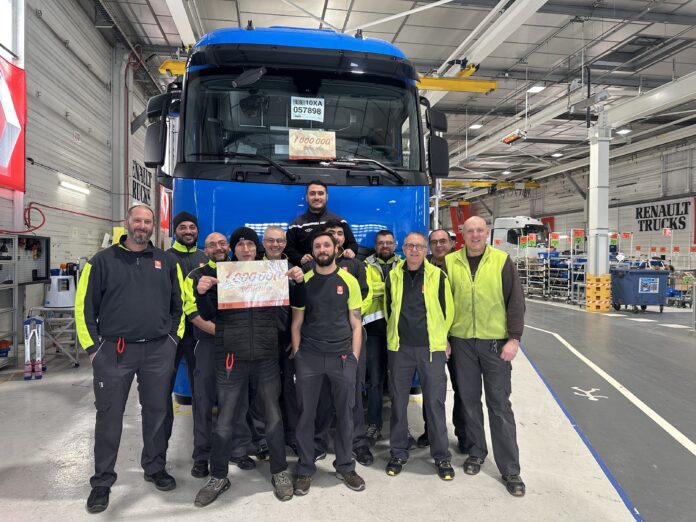 Renault Trucks celebra la produzione del milionesimo camion nello stabilimento di Bourg-en-Bresse