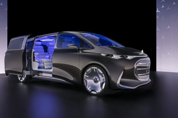 Mercedes-Benz Vision V: la nuova frontiera del lusso elettrico su quattro ruote