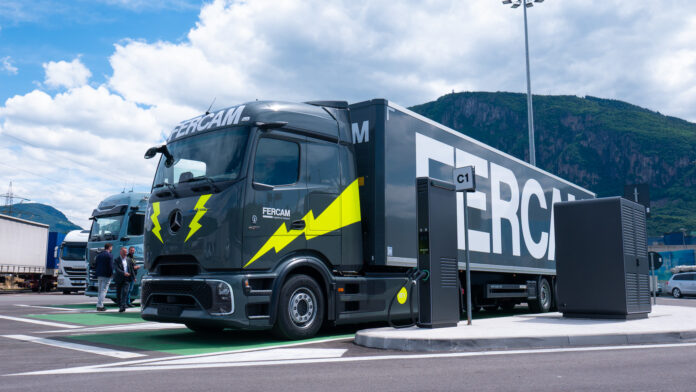 FERCAM riceve il suo primo eActros 600 di Mercedes-Benz Trucks