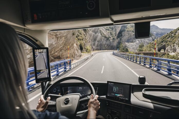 volvo-trucks-aggiornamento-sistema-volvo-dynamic-steering