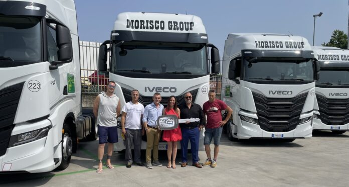 IVECO consegna 10 S-Way da 500 CV al Gruppo Morisco