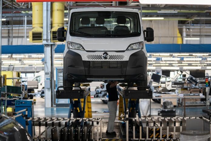 Stellantis Pro One avvia la produzione di nuovi veicoli commerciali e ricreazionali ad Atessa
