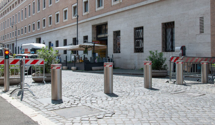 Roma: la sicurezza del Giubileo con i piloni anticamion e non solo