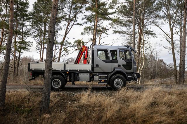 Autotrasporti Rutilli allarga “La via dell’elettrico” con due nuovi veicoli Volvo