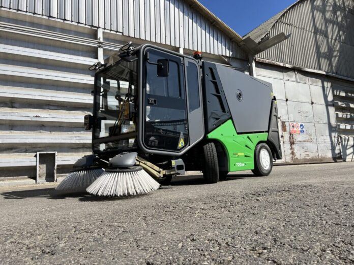GreenForce consegna la prima spazzatrice elettrica Green Machines