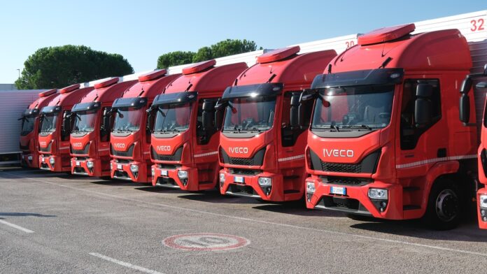 IVECO consegna 15 Eurocargo a Pengo tramite la concessionaria Industrial Cars