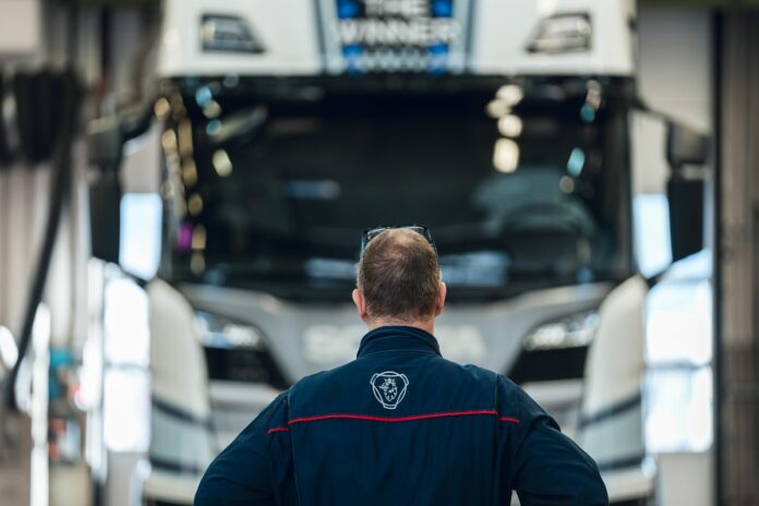 Scania Financial Services celebra 50 anni con l’edizione speciale “The Wolf”