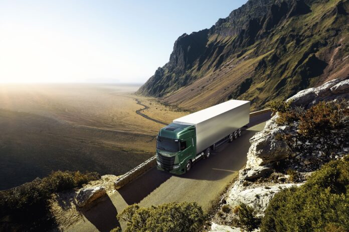 L’IVECO S-Way LNG è “Sustainable Truck of the Year”