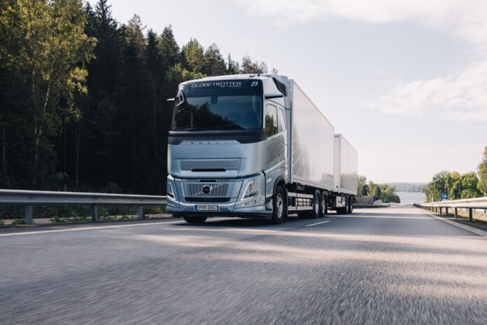 Nuovo record per Volvo Trucks: venduti 10mila camion a gas in tutto il mondo