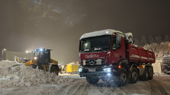 Coppa del Mondo di Biathlon, Mercedes-Benz Arocs protagonista sulla neve