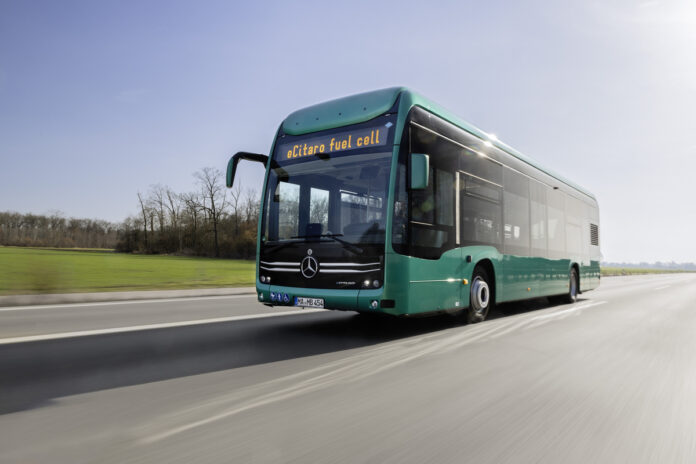 Mercedes-Benz eCitaro fuel cell è “Electric Fuel Cell Bus Champion 2026”