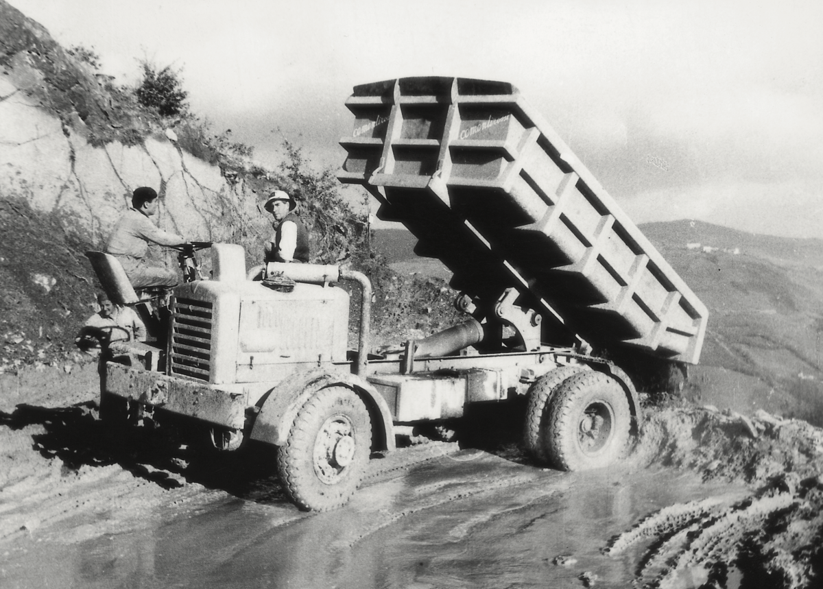 Astra celebra 80 anni di eccellenza italiana nei veicoli offroad heavy-duty