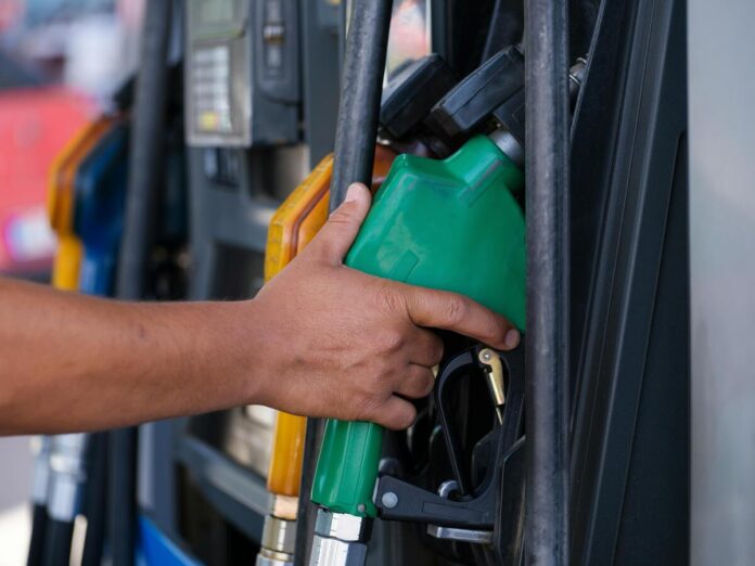 AccelerateEU, da Bruxelles nuove misure contro il caro carburante