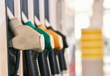 Carburanti, il governo corre ai ripari: verso la proroga del taglio accise