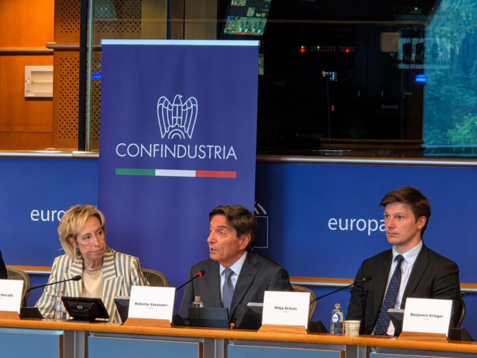 ANFIA: “La revisione degli standard CO₂ è decisiva per coniugare decarbonizzazione e competitività”