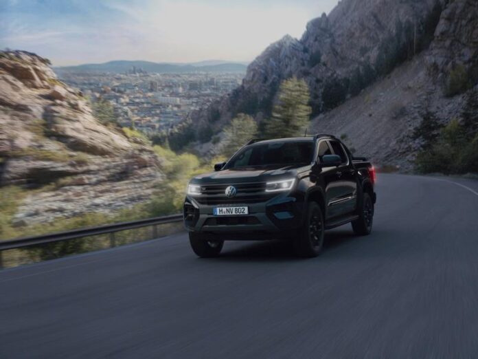 Ecco la nuova versione Volkswagen Amarok Dark Label
